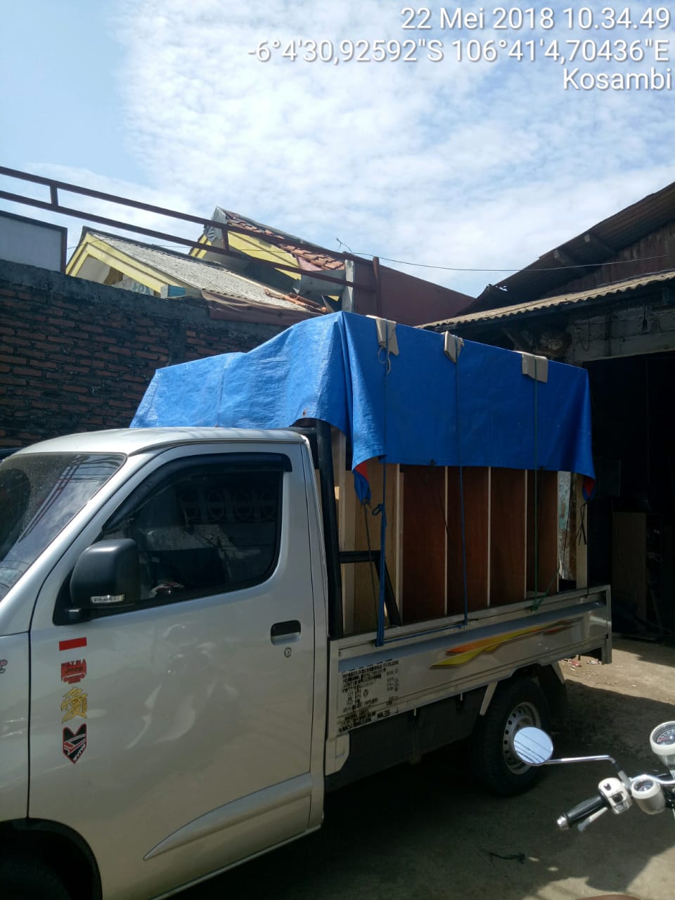 Sewa rental mobil pick up pindahan rumah Kosambi Tangerang