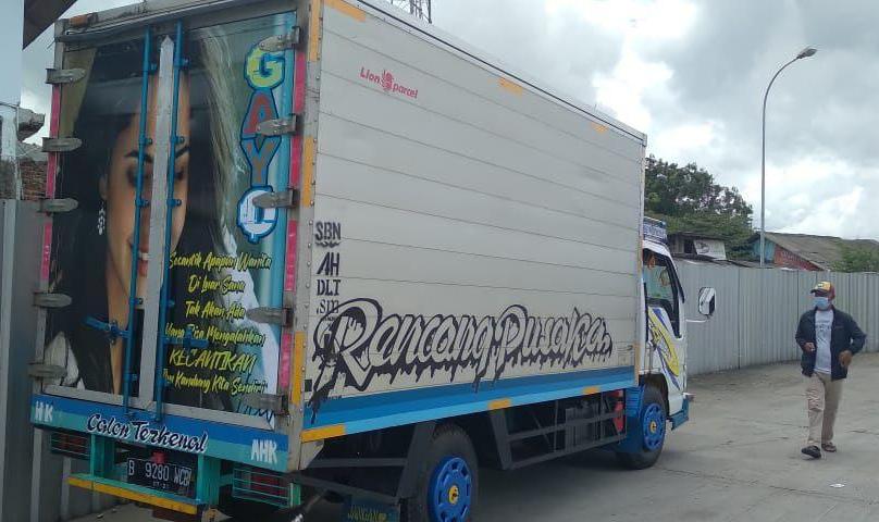 Sewa Rental Mobil Pick Up & Truck